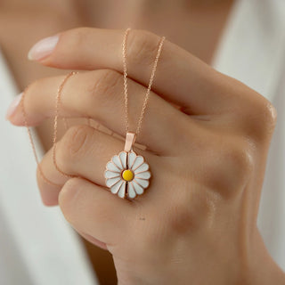 Hidden Message Daisy Necklace