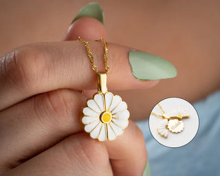 Hidden Message Daisy Necklace